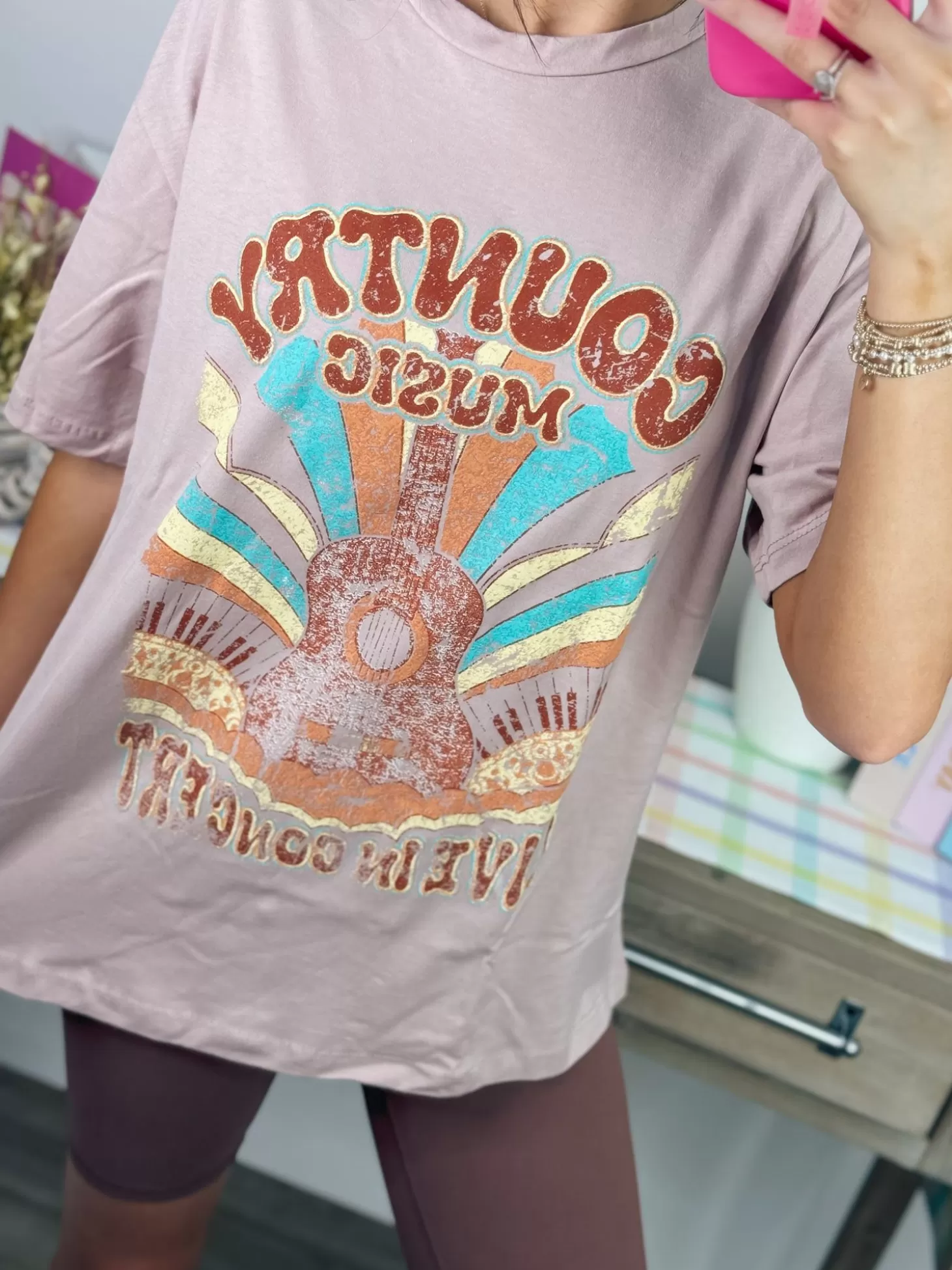 Allie Lynn's Boutique Graphic Tees<Country Music Vintage Graphic Tee "Rose"