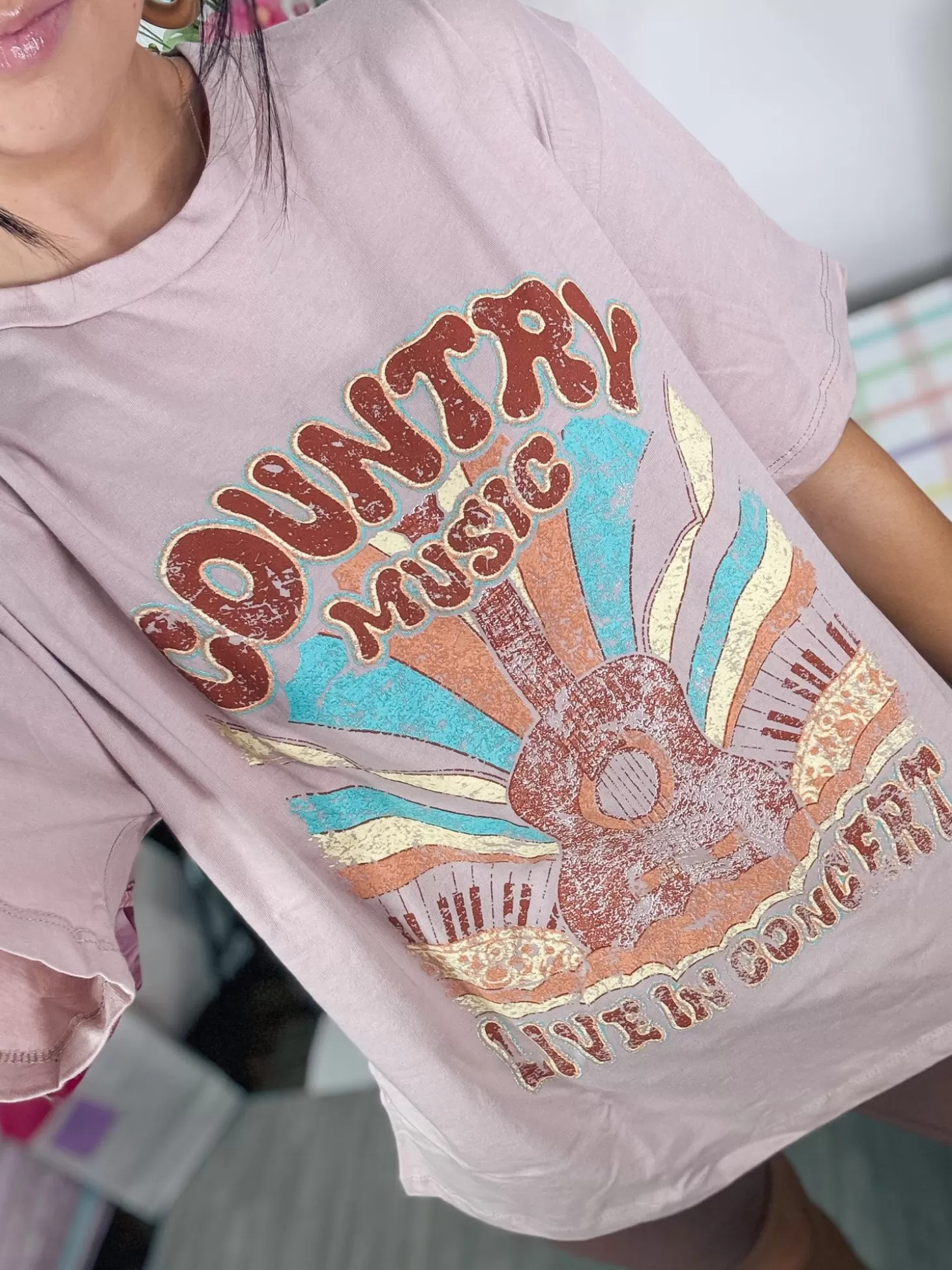 Allie Lynn's Boutique Graphic Tees<Country Music Vintage Graphic Tee "Rose"