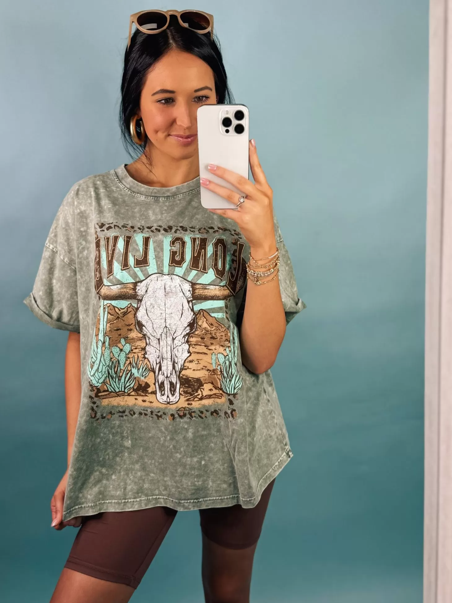 Allie Lynn's Boutique Graphic Tees<Long Live Vintage Longhorn Graphic Tee