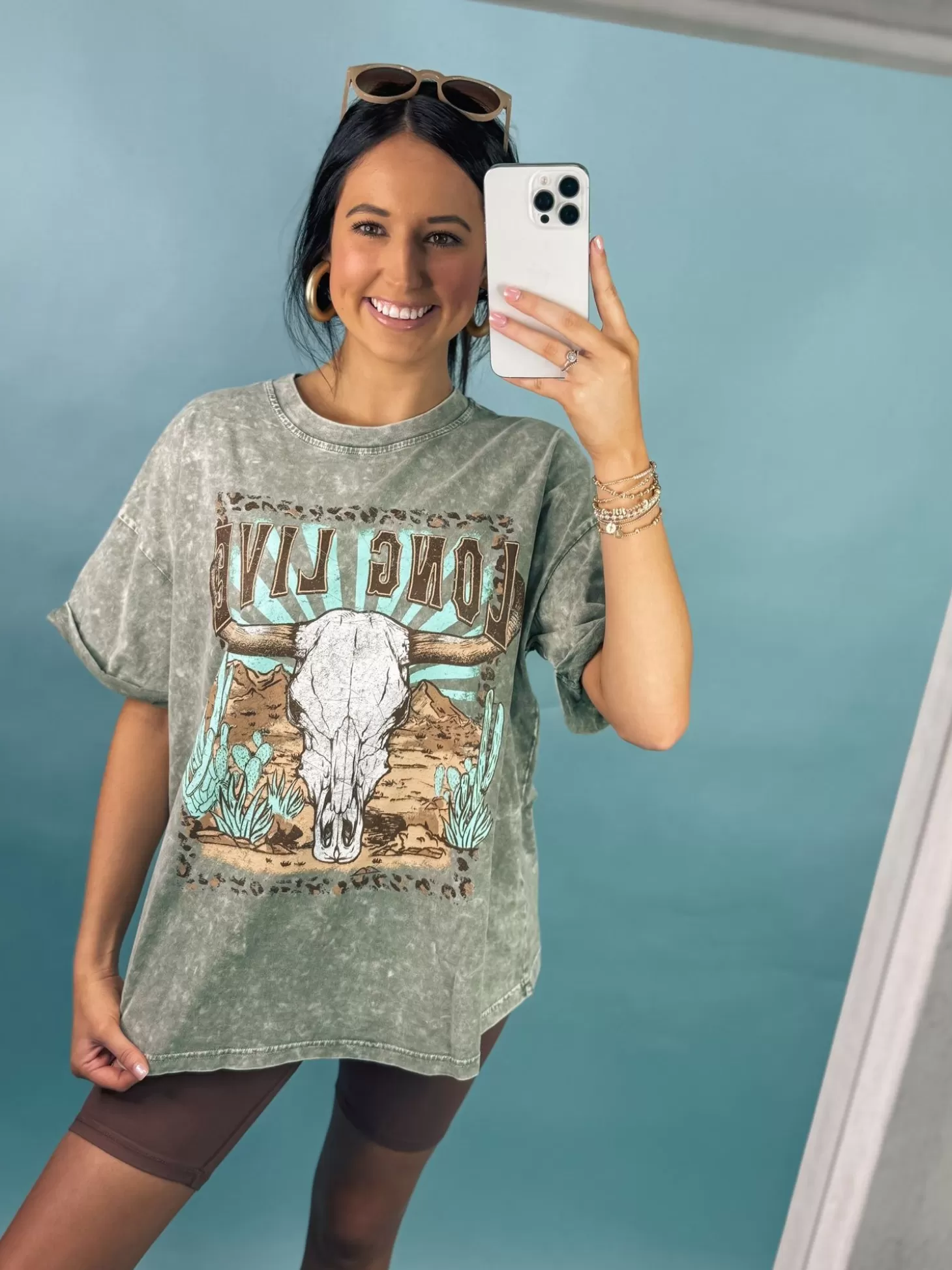 Allie Lynn's Boutique Graphic Tees<Long Live Vintage Longhorn Graphic Tee